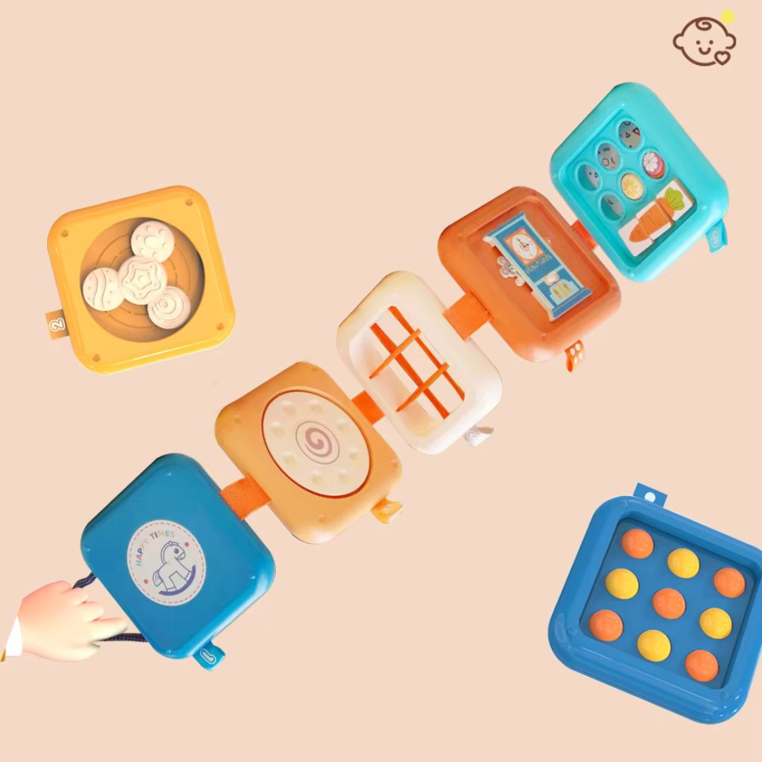 BusyBuddy - Foldable Montessori Travel Toy